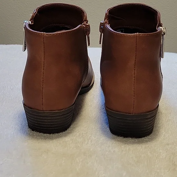 Nautica ALARA Brown Ankle Boots with Side Zipper and Low Heel, NEW - Picture 3 of 11